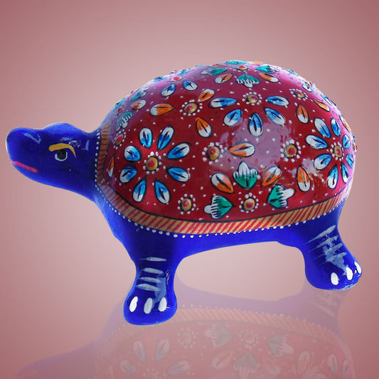 Home Decor : White Metal Tortoise