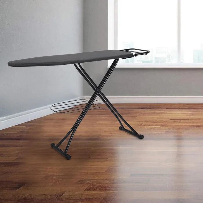Ironing Table: Freestanding Ironing Board