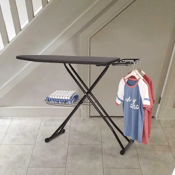Ironing Table: Freestanding Ironing Board