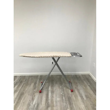 Ironing Table: Freestanding Ironing Board