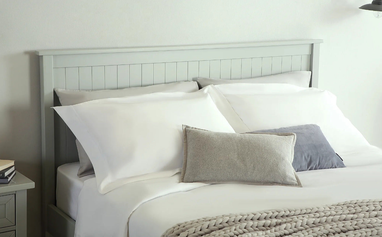 King Size Bed: Grey Wooden King Size Bed