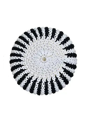 Pouffe: Knitted Pouffe
