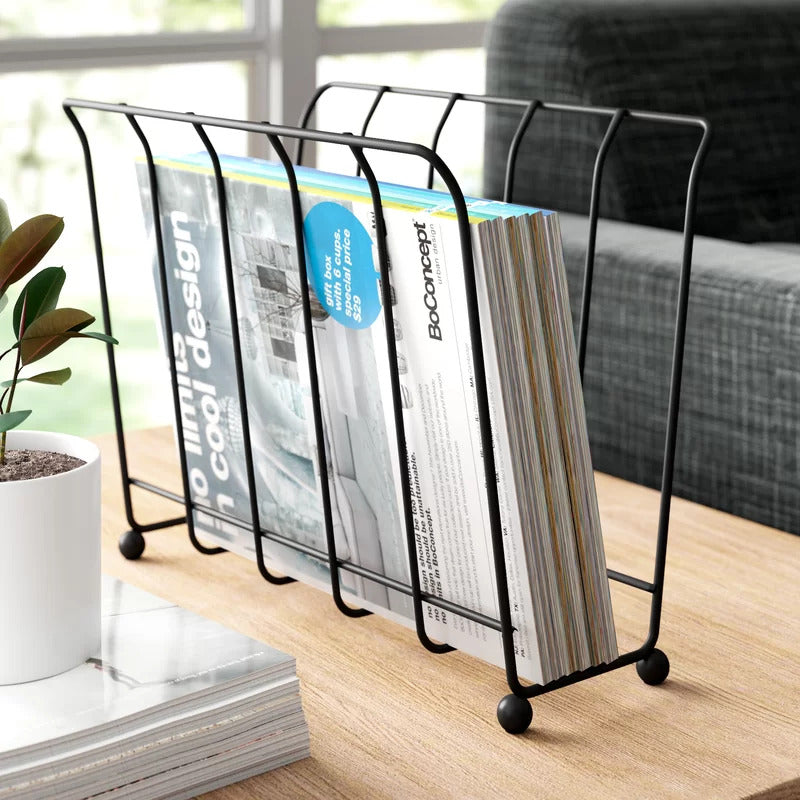 Magazine Racks: Metal Wire Magazine Rack