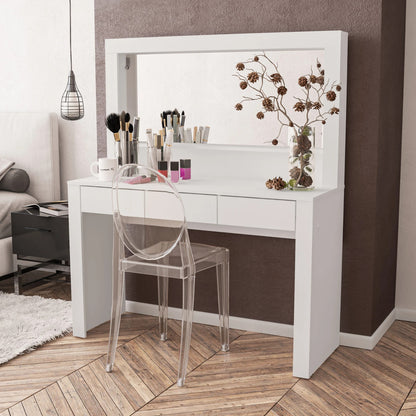 Makeup Vanity: Classic Dressing Table