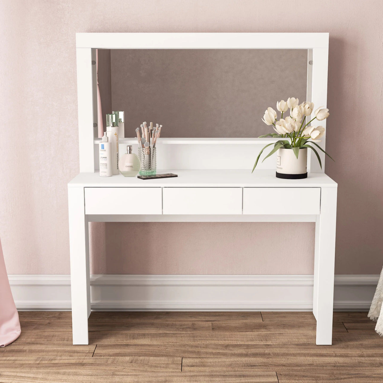 Makeup Vanity: Classic Dressing Table