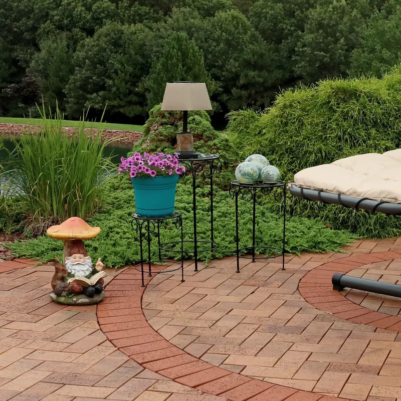 Plant Stand: Metal Round Plant Stand