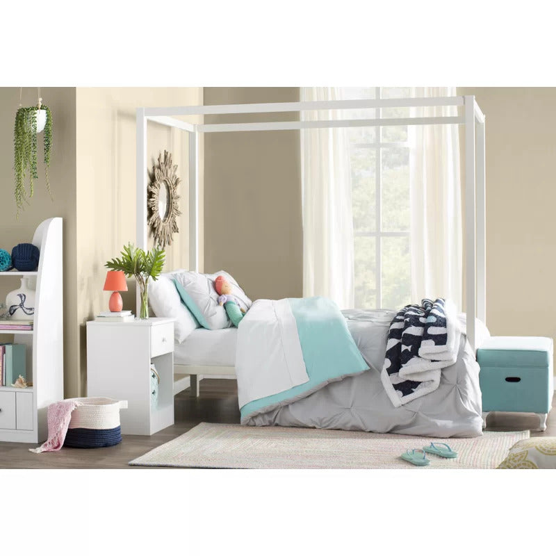 Queen Size Bed : James Canopy Bed