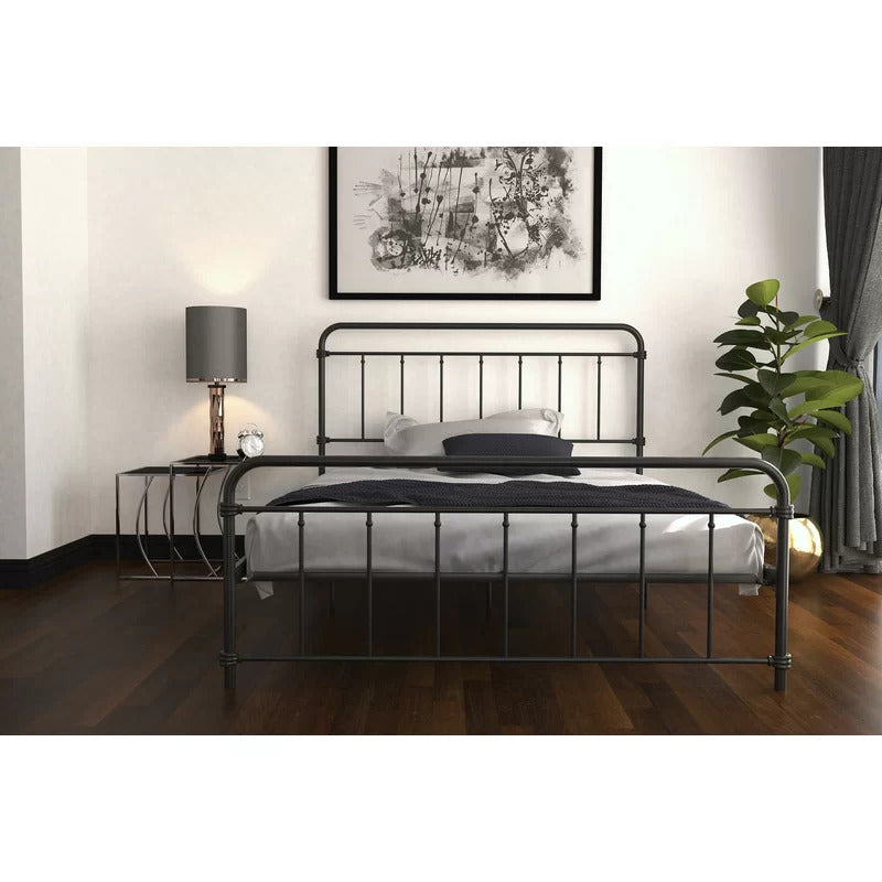Queen Size Bed : Platform Bed