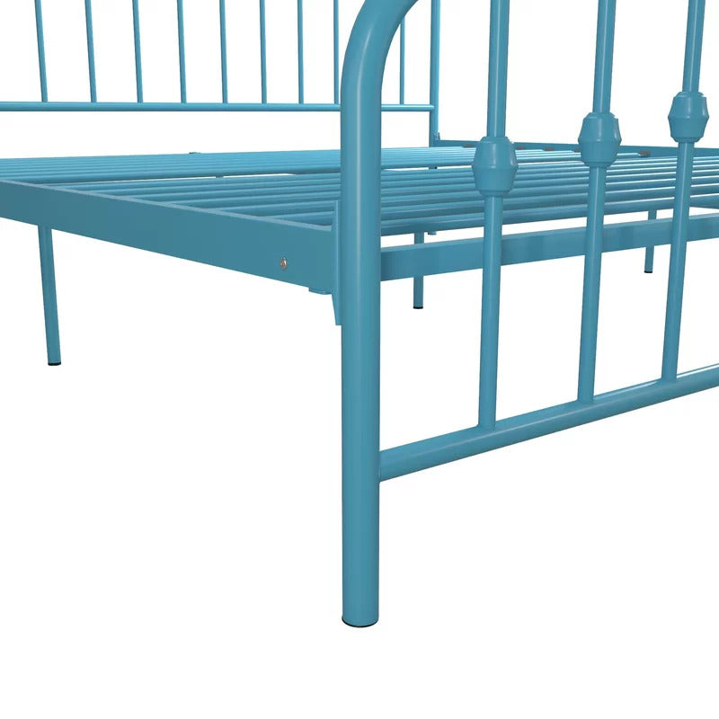 Queen Size Bed : Platform Bed