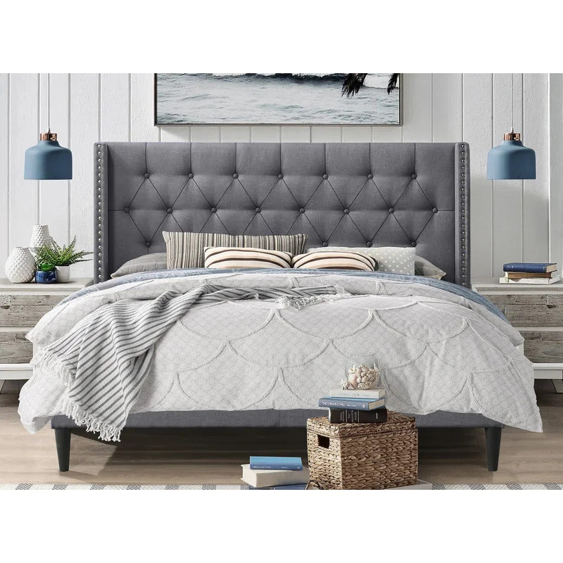 Queen Size Bed : Tufted Upholstered Platform Bed