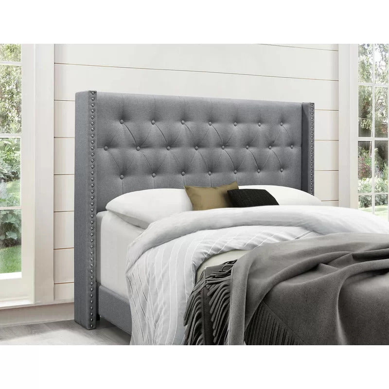 Queen Size Bed : Tufted Upholstered Standard Bed