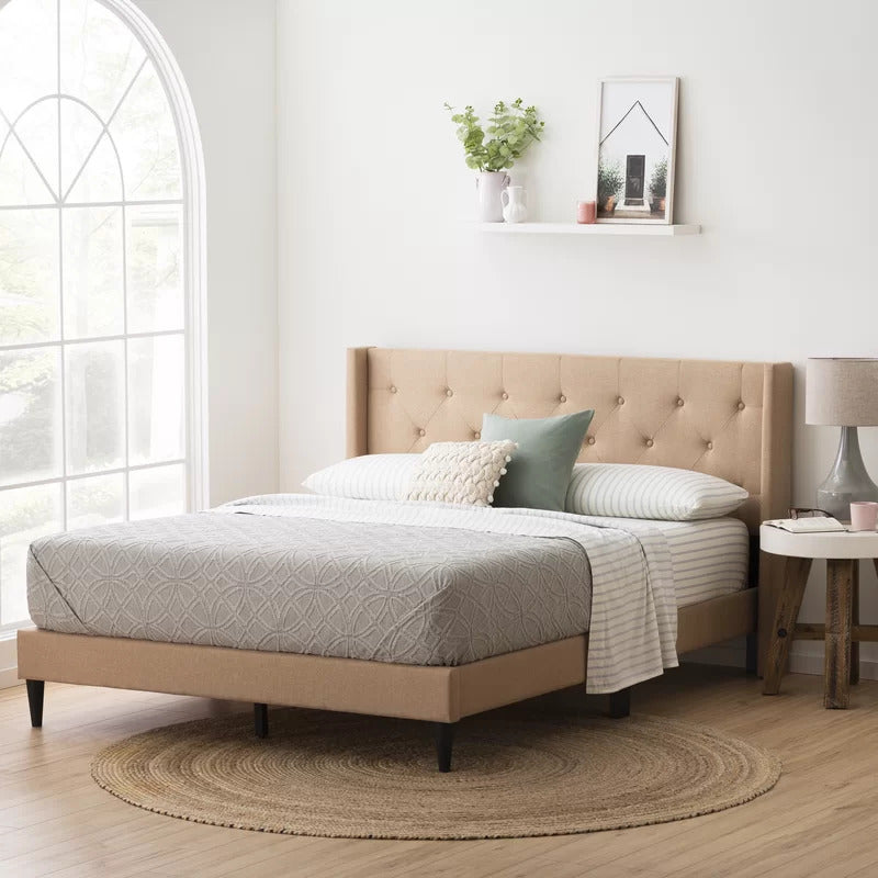 Queen Size Bed : Tufted Upholstered e Platform Bed