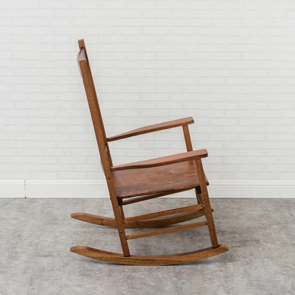 Rocking Chair: Wooden Rocking Chair