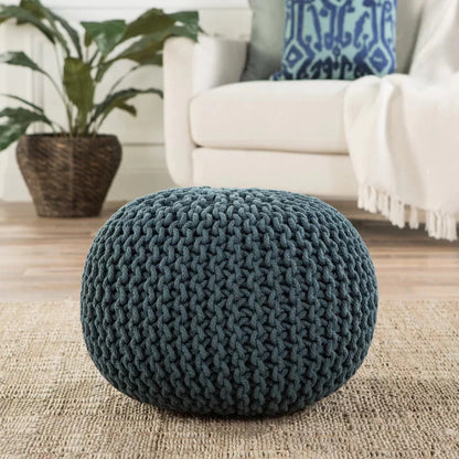 Pouffe: Knitted Pouffe