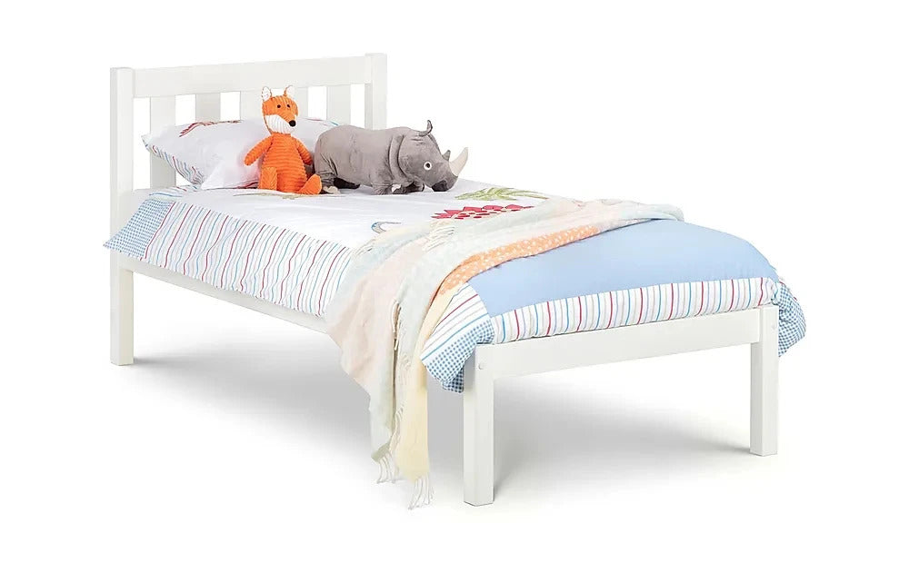 Single Bed: Classic Wooden Single Bed