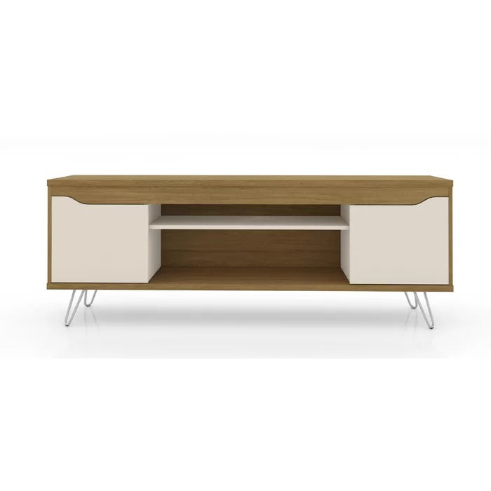TV Panel: Entertainment Center for TVs up to 50" 