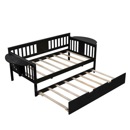Trundle Bed: Twin Daybed with Trundle