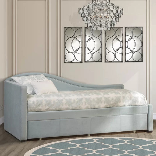 Trundle Bed: Twin Daybed with Trundle