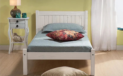 Single Bed: Pine Single Bed